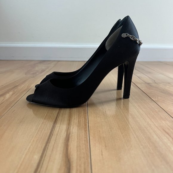 Celine Peep Toe Black Satin Pumps with Chain on Back Size 36.5 $895 - Picture 2 of 14